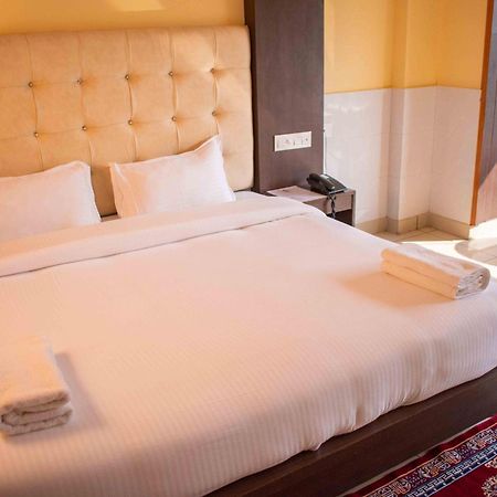 רישיקש Mvt Guesthouse & Restaurant חדר תמונה